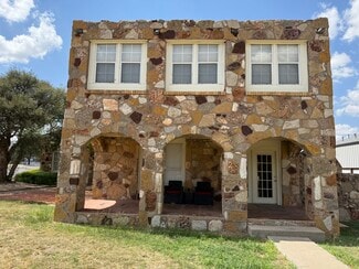 Plus de détails pour Quadplex and Short terms Airbnb Houses – à vendre, Big Spring, TX