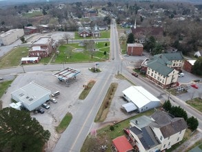 2 N Greenwood Ave, Ware Shoals, SC - VUE AÉRIENNE  vue de carte - Image1