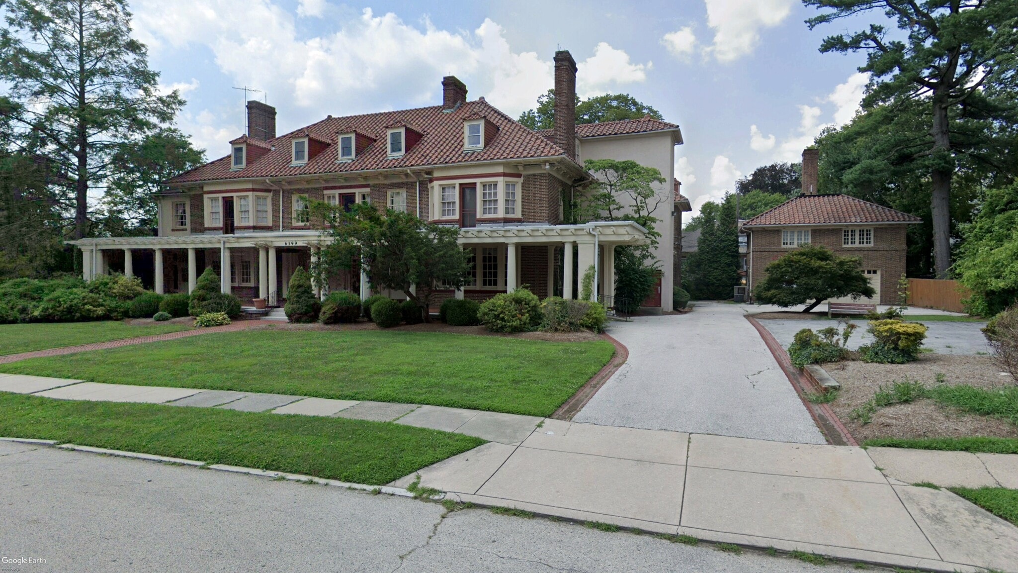 6399 Drexel Rd, Philadelphia, PA à louer Photo principale– Image 1 sur 9