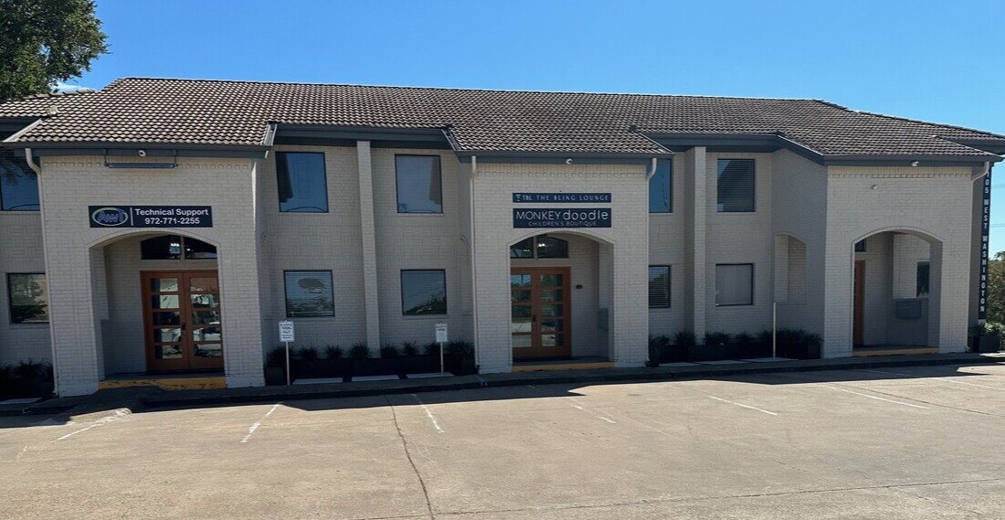 105 W Washington St, Rockwall, TX à louer Photo principale– Image 1 sur 4