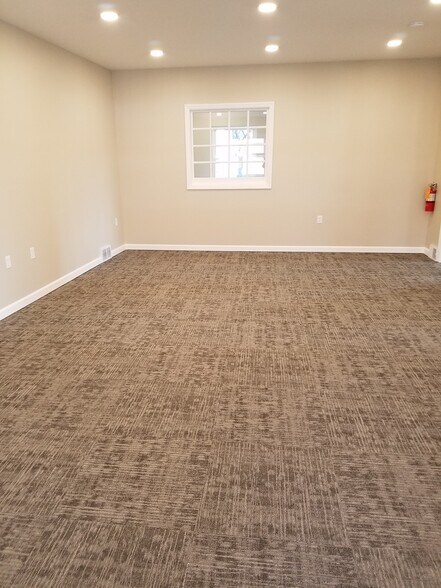 425-427 Cochran Rd, Pittsburgh, PA à vendre - Photo intérieure – Image 3 sur 7