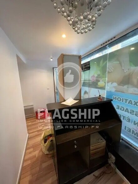 Local commercial dans Paris à vendre - Photo intérieure – Image 2 sur 9