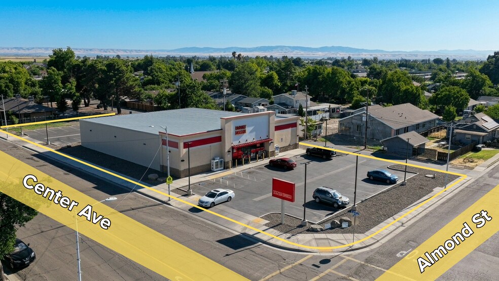 1919 Almond St, Dos Palos, CA à vendre - Photo de l’immeuble – Image 3 sur 15