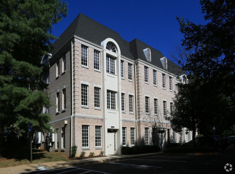 3919 Blenheim Blvd, Fairfax, VA à louer - Photo principale – Image 1 sur 7