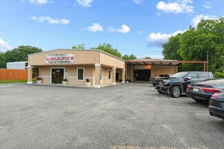 Plus de détails pour 1415 Massey Tompkins Rd, Baytown, TX - Industriel/Logistique à vendre