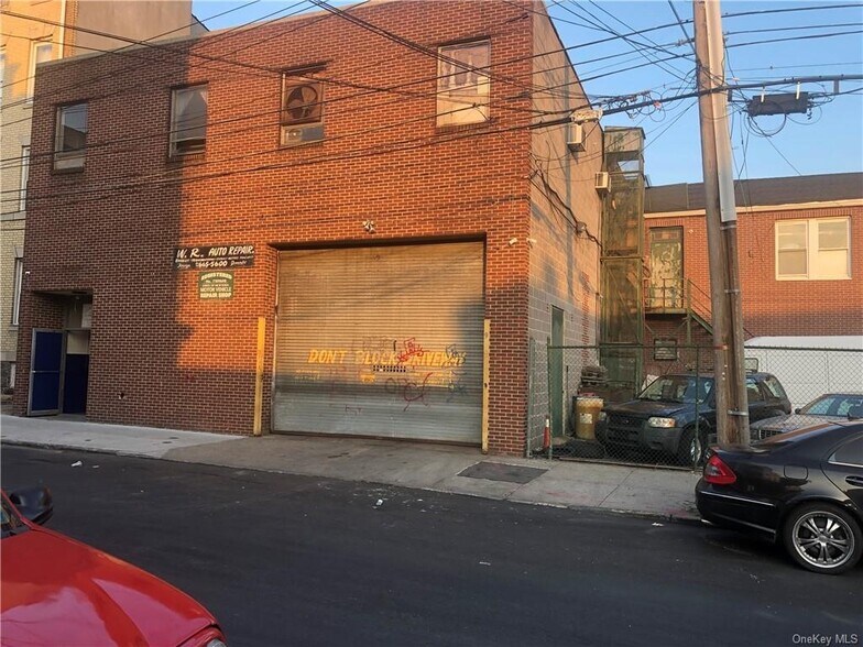 31 Mount Vernon Ave, Mount Vernon, NY à vendre - Photo de l’immeuble – Image 3 sur 7