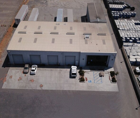 11001 Beech Ave, Fontana, CA à louer - Photo de l’immeuble – Image 2 sur 3