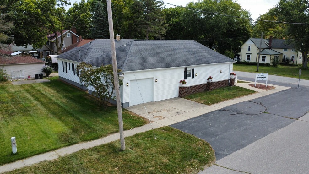 9405 Butternut St, New Lothrop, MI à vendre - Photo de l’immeuble – Image 3 sur 10