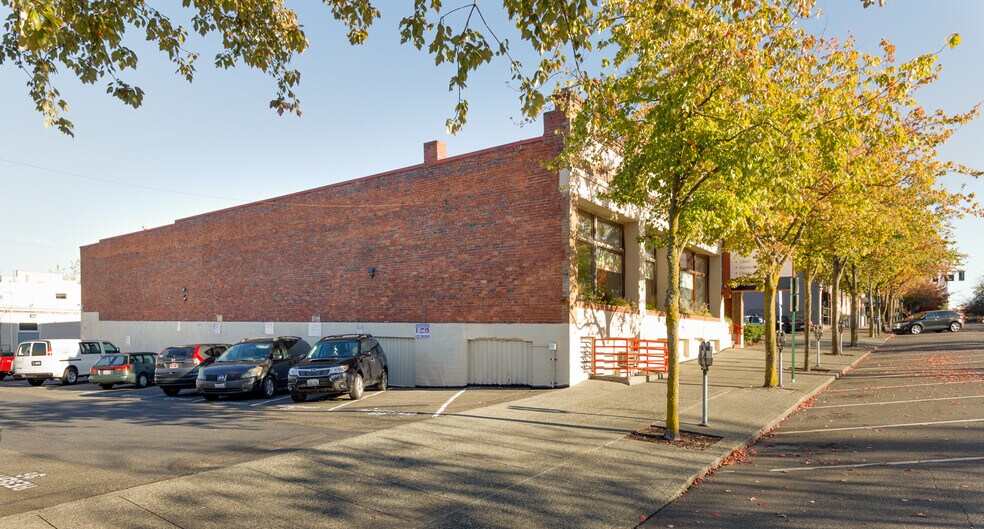 1215 Commercial St, Bellingham, WA à vendre - Photo de l’immeuble – Image 3 sur 12