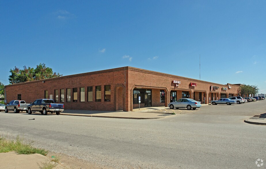 4130-4144 19th St, Lubbock, TX à louer - Photo principale – Image 1 sur 5