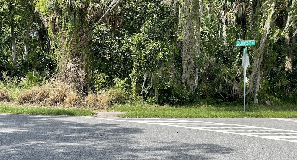 2606 Country Club rd, Sanford, FL à vendre - Photo de l’immeuble – Image 3 sur 6