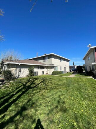 Plus de détails pour 4411 Greenholme Dr, Sacramento, CA - Logement à vendre