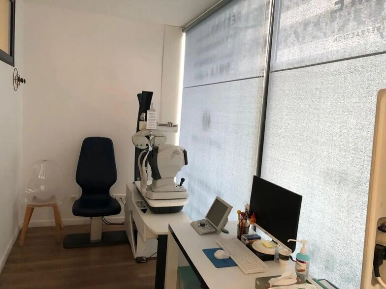 Local commercial dans Paris à louer - Photo intérieure – Image 2 sur 4