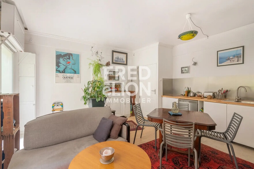 Bureau dans Paris à vendre - Photo de l’immeuble – Image 2 sur 7