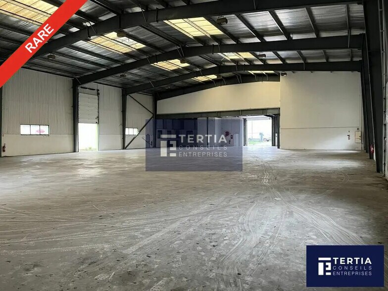 Local d'activités dans Mauguio à vendre - Photo de l’immeuble – Image 3 sur 4