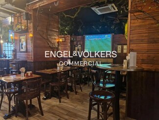 Plus de détails pour Local commercial à louer