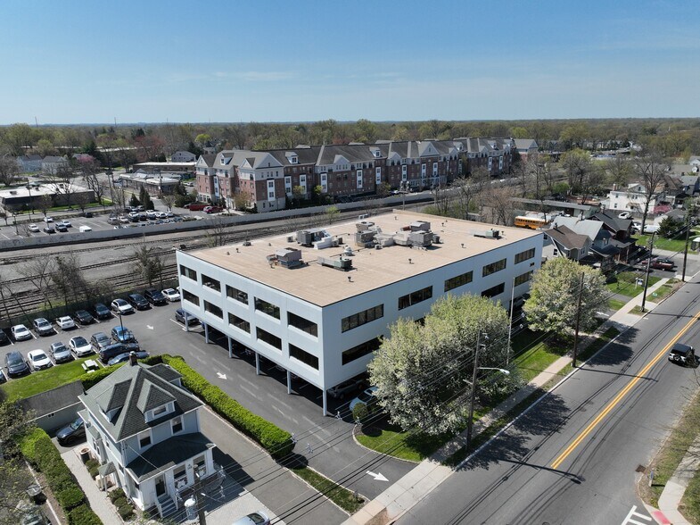 340 North Ave E, Cranford, NJ à louer – Image 3 sur 11