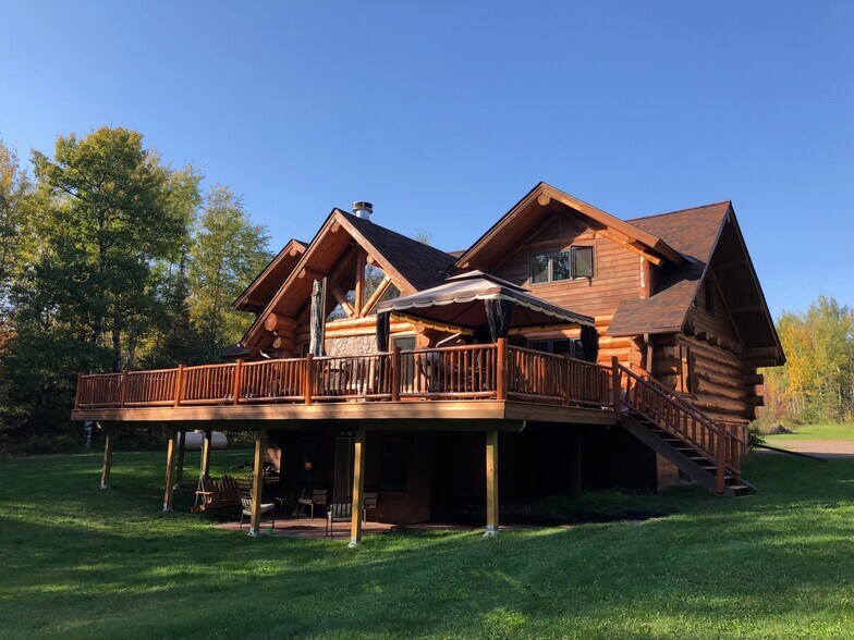 465 Westover Rd, Two Harbors, MN à vendre - Photo de l’immeuble – Image 3 sur 53