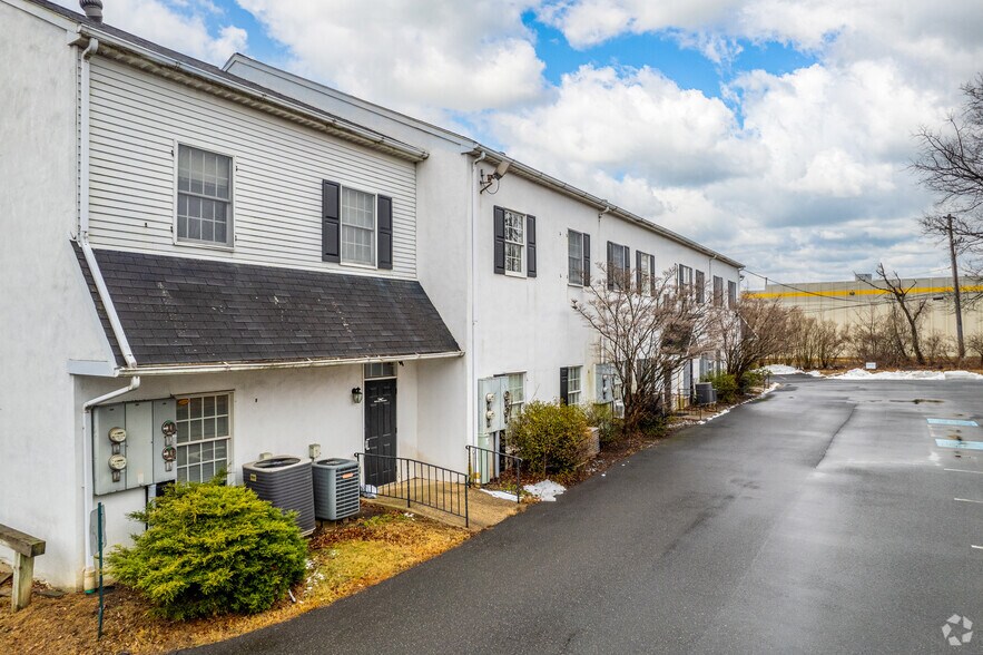 1364 Welsh Rd, North Wales, PA à vendre - Photo de l’immeuble – Image 3 sur 6