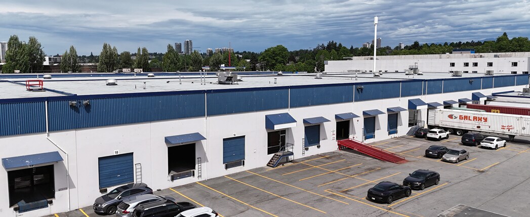 403 E Kent Ave N, Vancouver, BC à louer Photo de l’immeuble– Image 1 sur 12