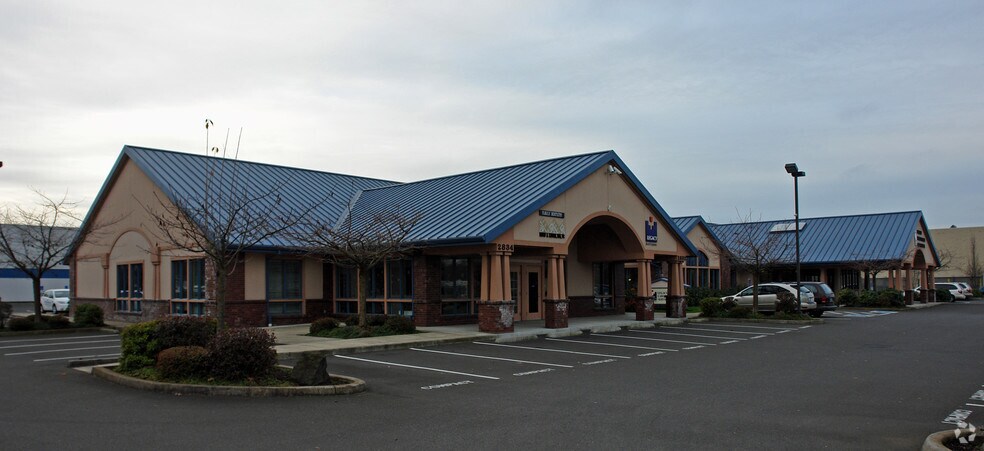 2830-2832 Crescent Ave, Eugene, OR à louer - Photo principale – Image 2 sur 5