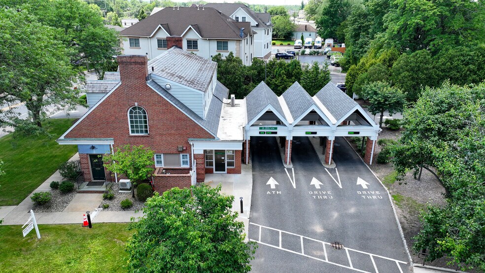 447 Springfield Ave, Berkeley Heights, NJ à vendre - Photo de l’immeuble – Image 3 sur 6
