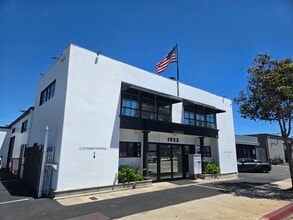 1922 Placentia Ave, Costa Mesa, CA à louer Photo de l’immeuble– Image 2 sur 31