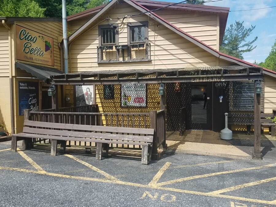 6418 Chambersburg Rd, Fayetteville, PA à vendre Photo de l’immeuble– Image 1 sur 30