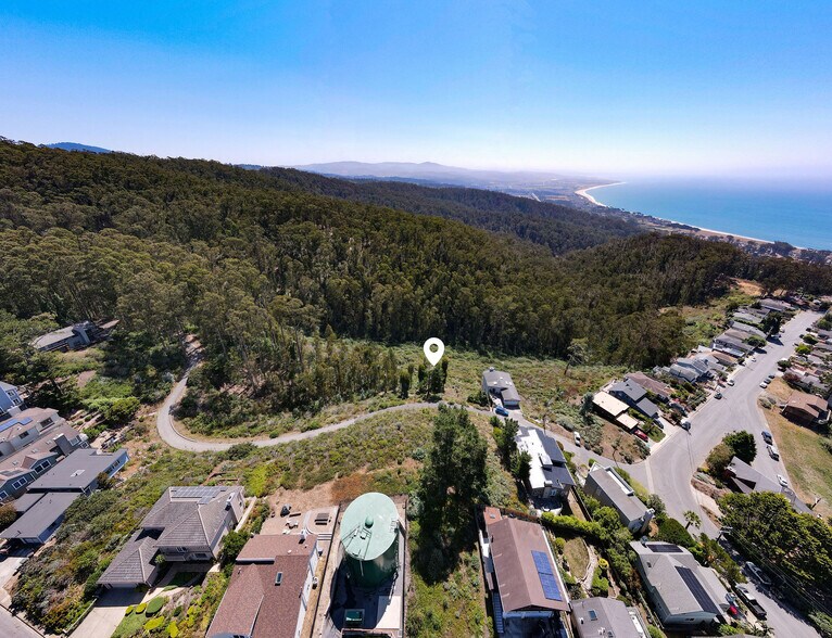 124 Dolphine ave, El Granada, CA à vendre - Photo de l’immeuble – Image 3 sur 11