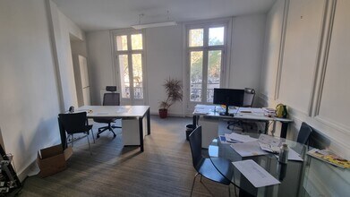 32 Avenue Marceau, Paris à louer Photo intérieure– Image 1 sur 8