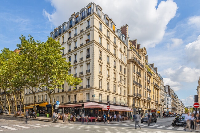 Plus de détails pour 4 Avenue Percier, Paris - Local commercial à louer