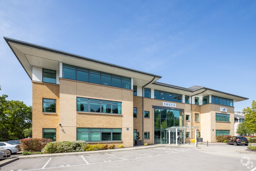 Lyon Way, Frimley à louer - Photo de l’immeuble – Image 1 sur 9