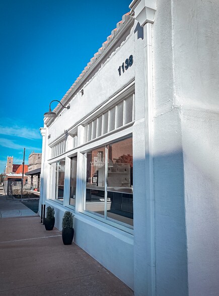 1138 N Robinson Ave, Oklahoma City, OK à louer - Photo de l’immeuble – Image 2 sur 14