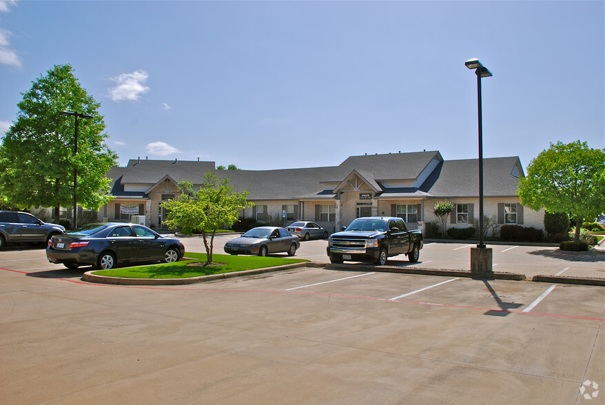 2609 Sagebrush Dr, Flower Mound, TX à louer - Photo de l’immeuble – Image 3 sur 7