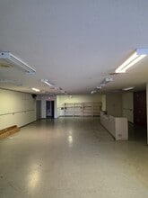 13018 80 Av, Surrey, BC à louer Photo intérieure– Image 2 sur 28