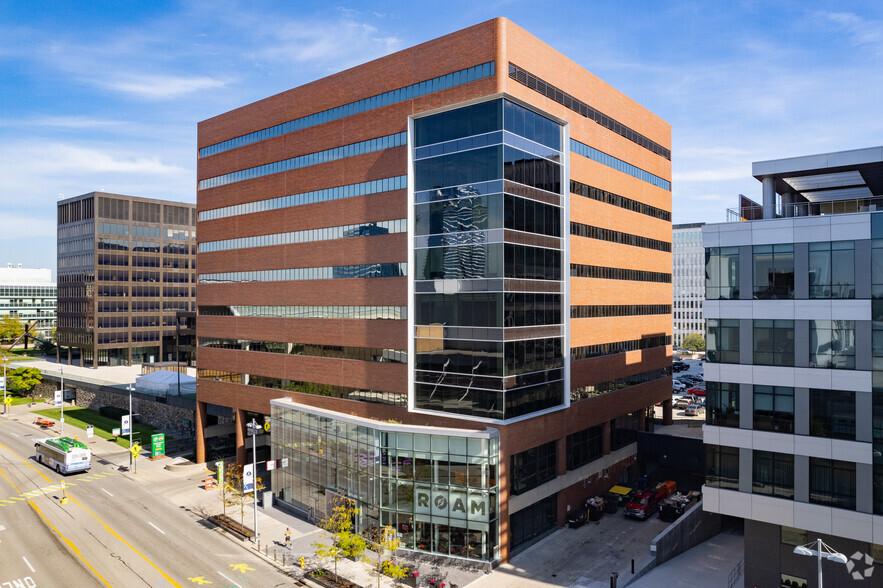 250 Monroe Ave NW, Grand Rapids, MI à louer - Photo de l’immeuble – Image 1 sur 9