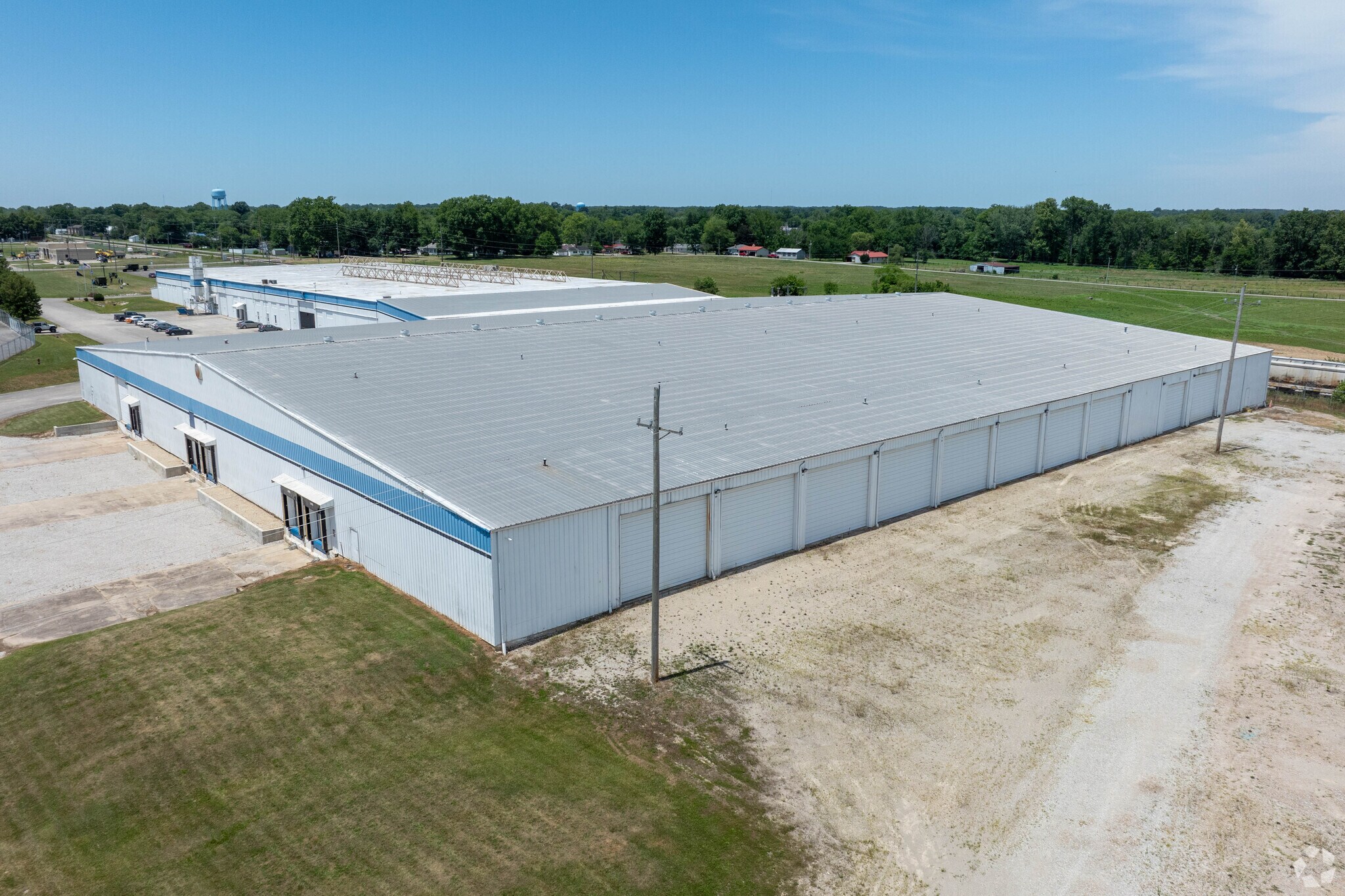 325 12th St SE, Linton, IN à louer Photo principale– Image 1 sur 23