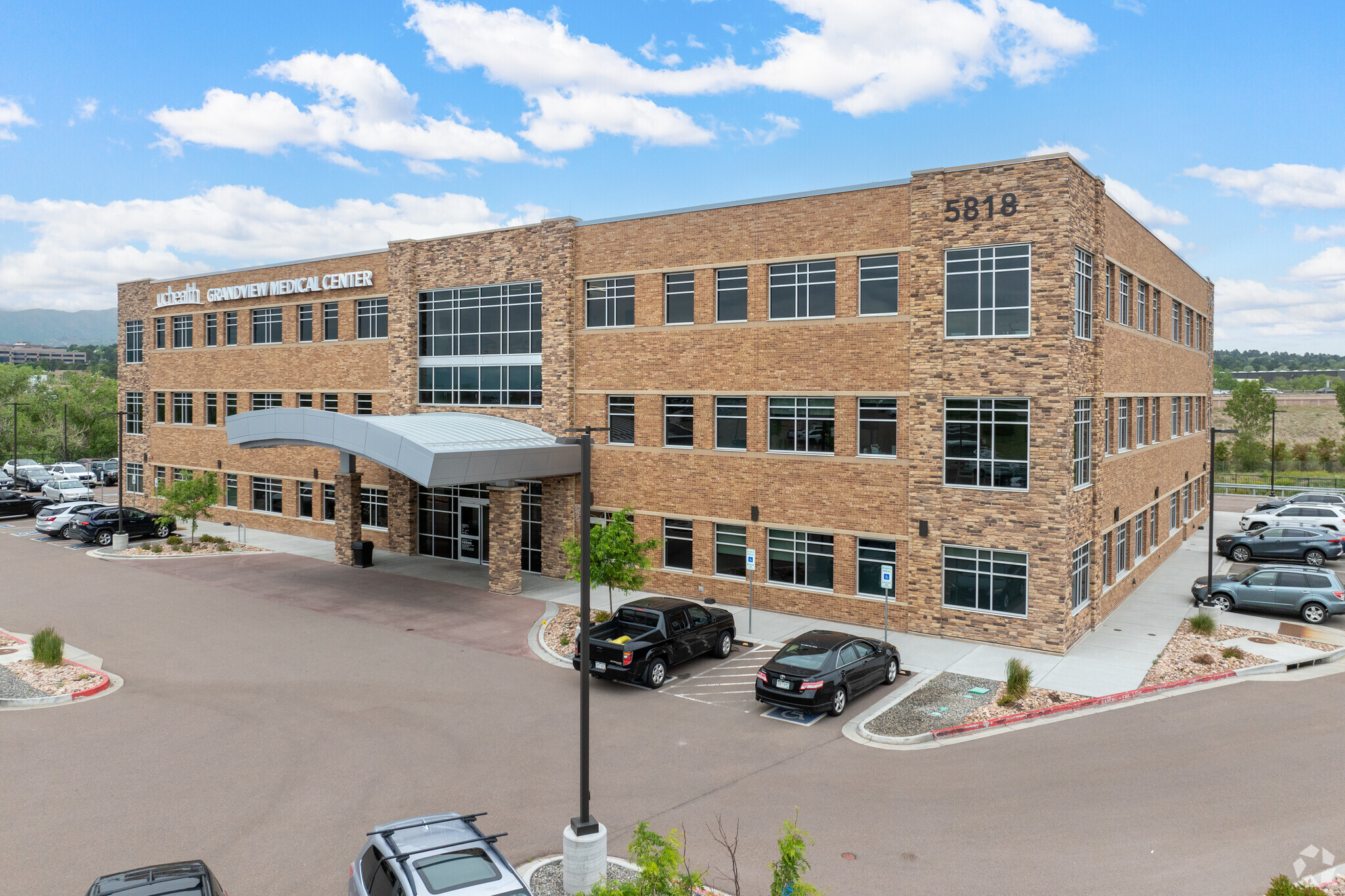 5818 N Nevada Ave, Colorado Springs, CO à louer Photo de l’immeuble– Image 1 sur 5