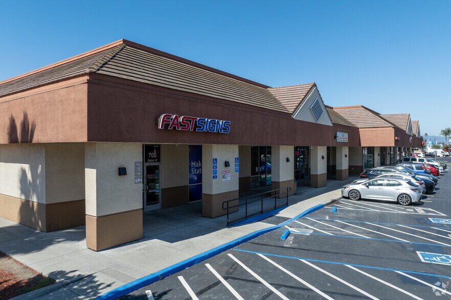 705 W Capitol Expy, San Jose, CA à louer - Photo de l’immeuble – Image 2 sur 5