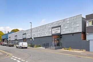Plus de détails pour 83 Fitzwilliam St, Sheffield - Industriel/Logistique à louer