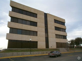 1330 E 8th St, Odessa, TX à louer - Photo de l’immeuble – Image 2 sur 20