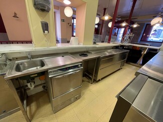 Plus de détails pour Local commercial à louer