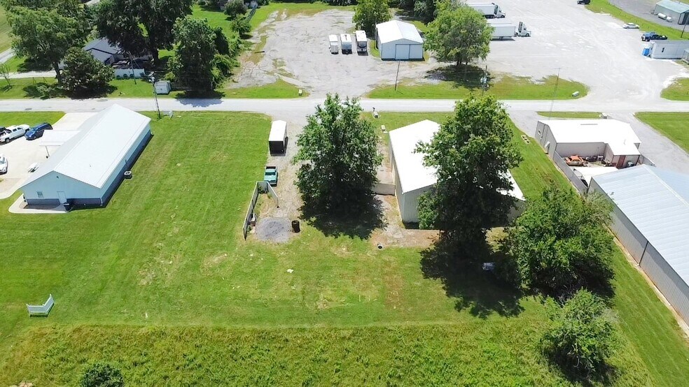 9422 E Bellview Rd, Mount Vernon, IL à vendre - Photo de l’immeuble – Image 3 sur 13