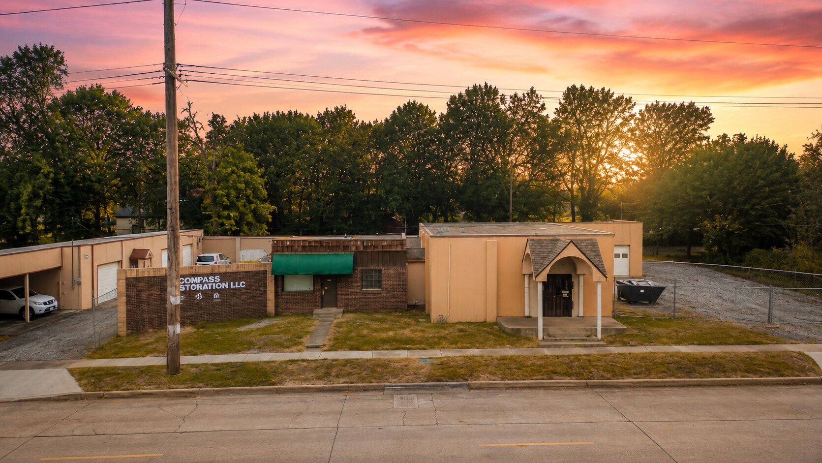219 & 303 W Chase st, Springfield, MO à louer Photo de l’immeuble– Image 1 sur 67