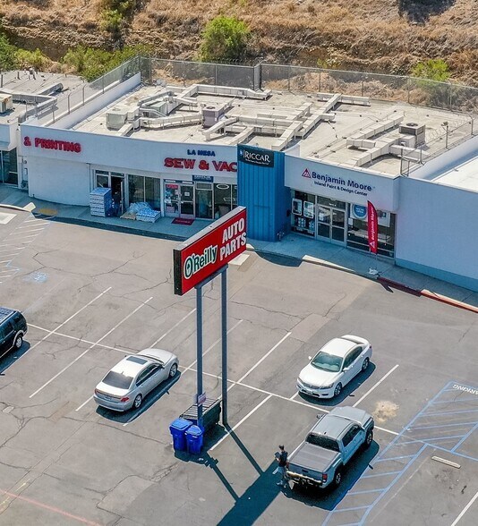 5346 Jackson Dr, La Mesa, CA à louer - Photo de l’immeuble – Image 2 sur 5