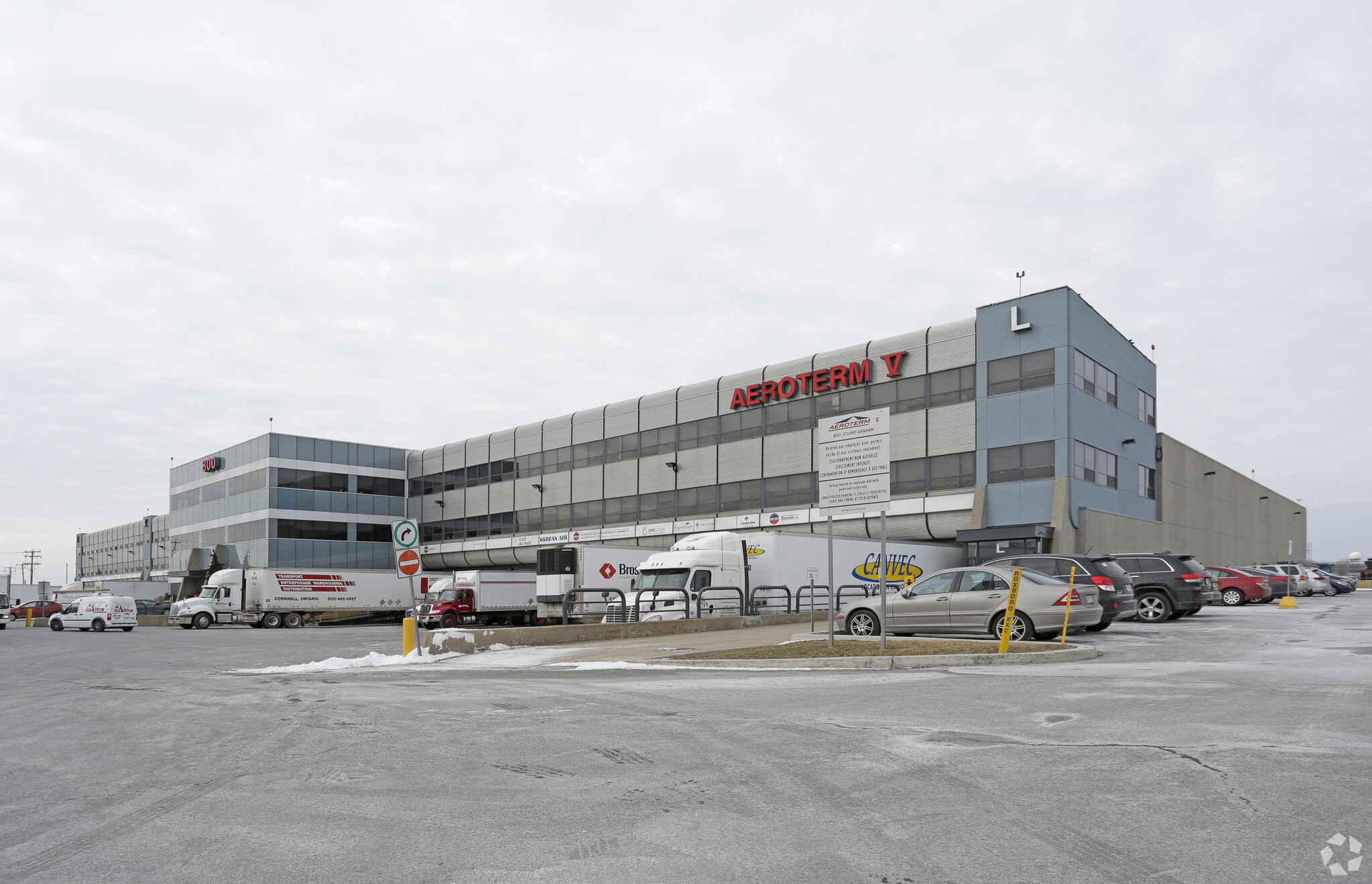 800 Boul Stuart-Graham S, Dorval, QC à louer Photo principale– Image 1 sur 3