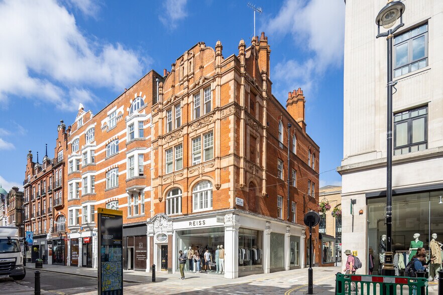 116 Long Acre, Londres à louer - Photo principale – Image 1 sur 8