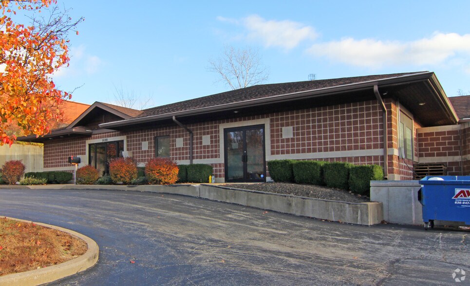 16388 Westwoods Business Park, Ellisville, MO à vendre - Photo de l’immeuble – Image 2 sur 4