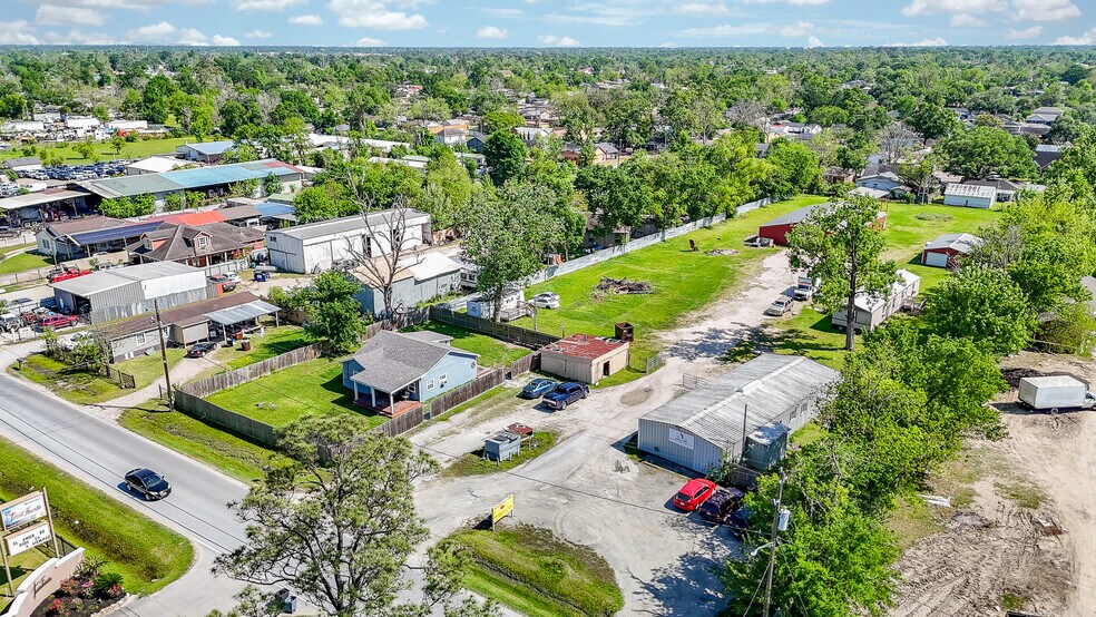 2206 Hartwick Rd, Houston, TX à vendre - Photo de l’immeuble – Image 3 sur 69