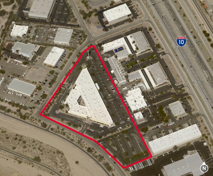 3760 N Commerce Dr, Tucson, AZ à louer - Photo de l’immeuble – Image 3 sur 11
